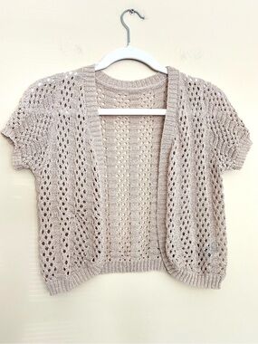 Dazy Women’s Open-Front Short-Sleeve Knit Pointelle Shrug in Light Beige